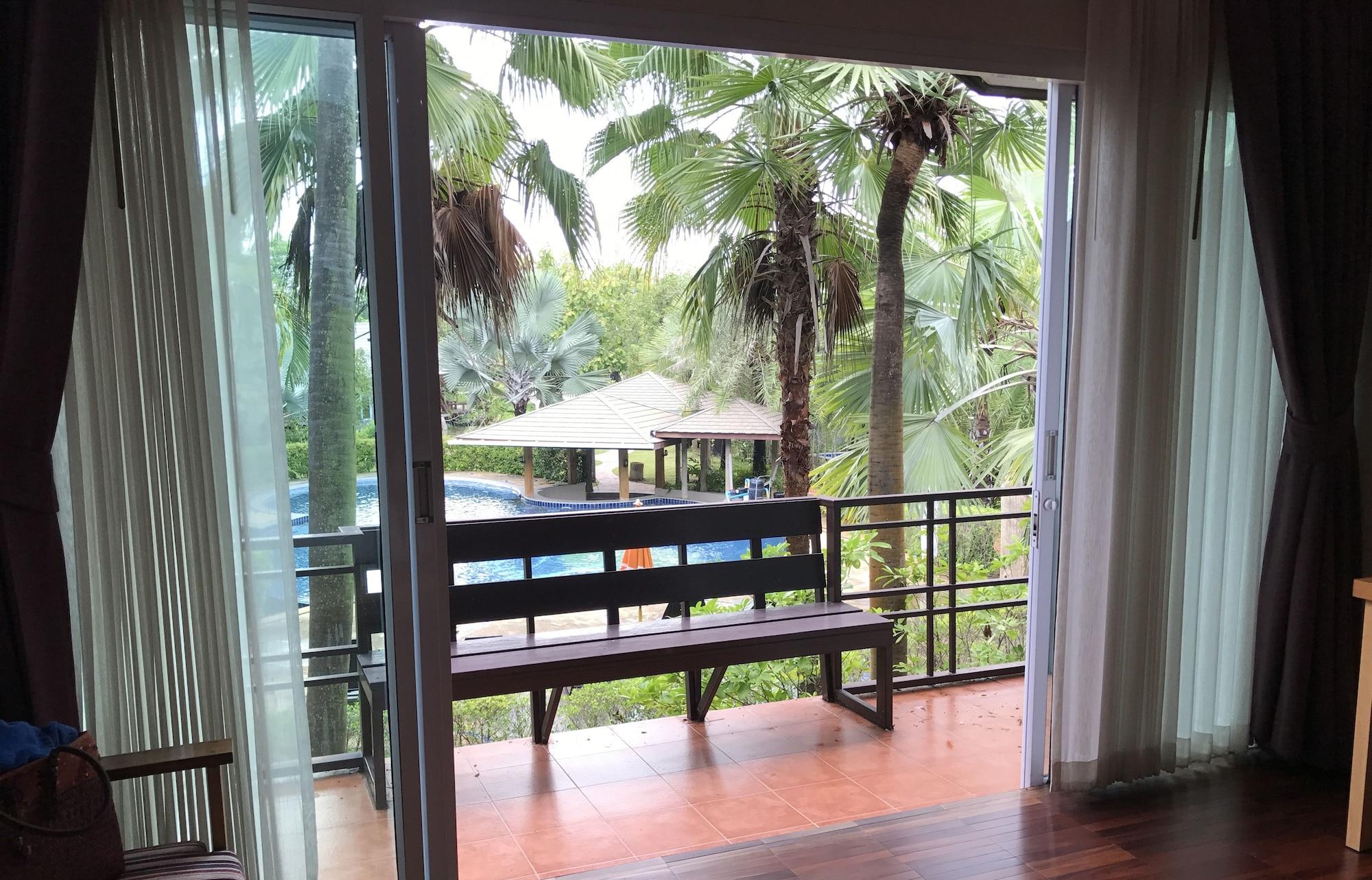 Taman Resort Phitsanulok Exterior foto